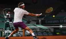 开云体育官网-法网力克拉沃尔杯，西西帕斯状态火热