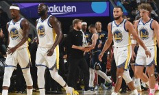 开云官网-勇士绝杀掘金，库里惊艳世界