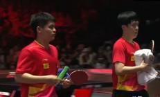 开云下载-福建队关键时刻进攻犀利，逆袭战胜对手