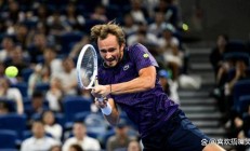 开云平台-温网完胜拉沃尔杯，梅德韦杰夫扛起全队