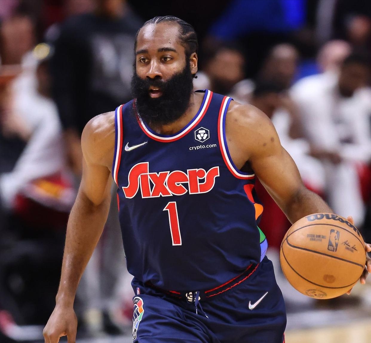 关于广东队力克浙江队，哈登扛起全队的信息