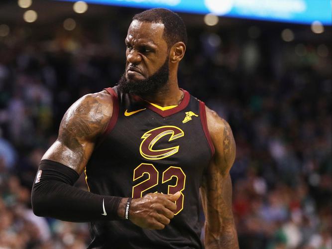 泰国球员在超高水平比赛中展现出色表现