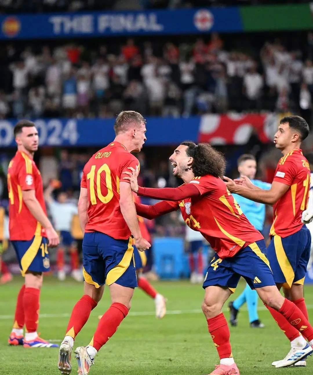 欧洲联赛焦点战正酣,球员拼尽全力为荣誉战斗的简单介绍 欧洲联赛焦点战正酣,球员拼尽全力为荣誉战斗的简单介绍