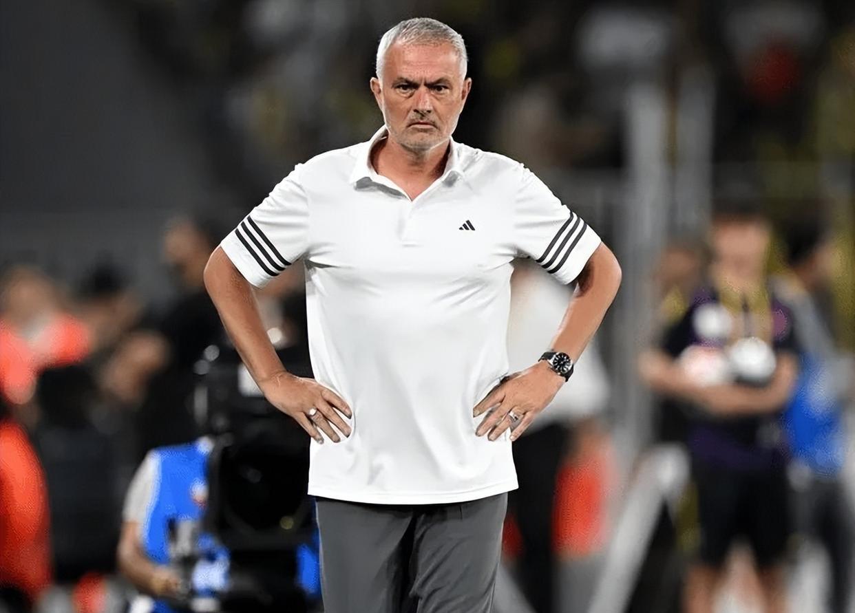 穆里尼奥成为国际足坛焦点