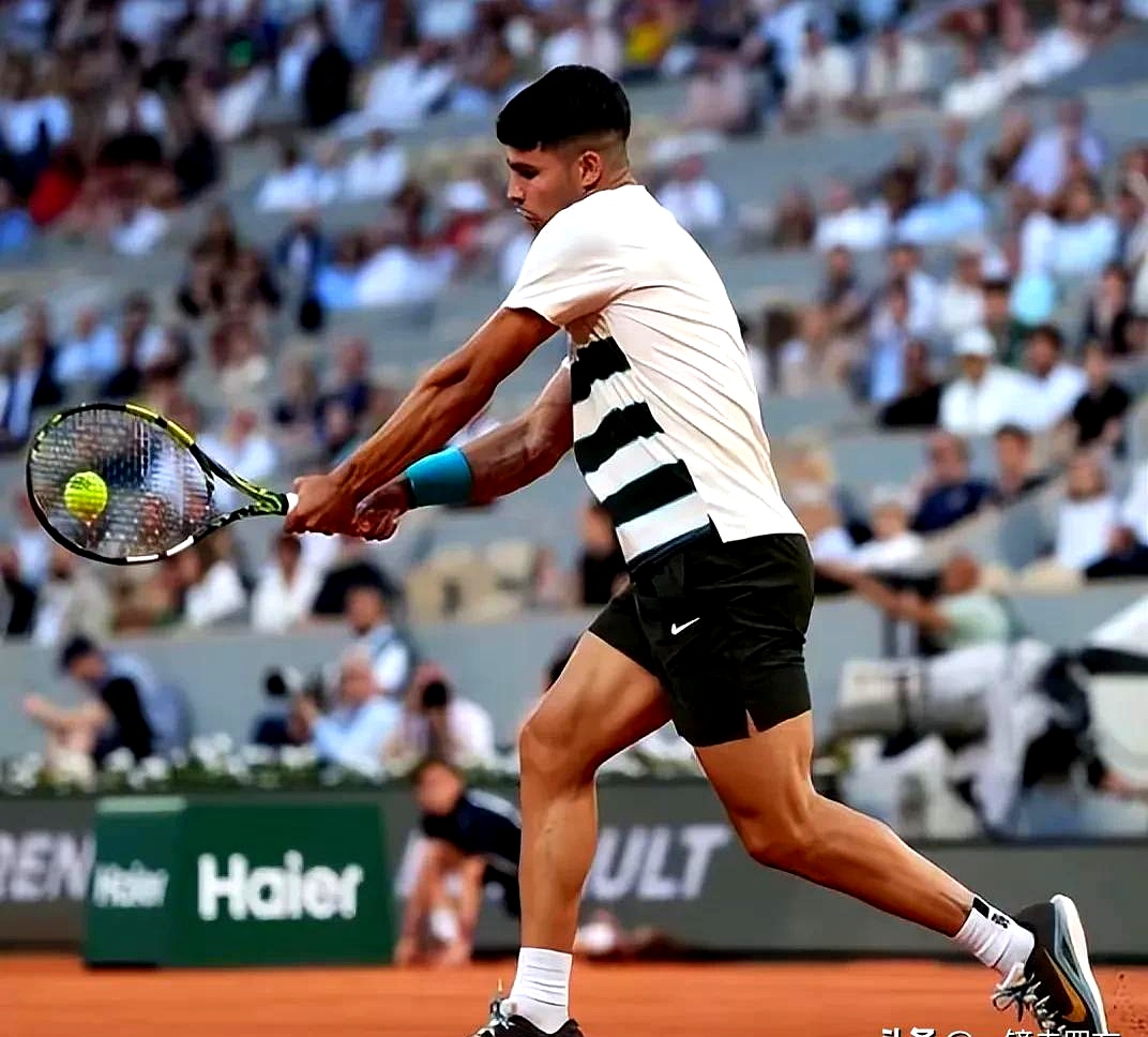 意大利网球队鏖战美国网球队,阿尔卡拉斯完成帽子戏法的简单介绍 意大利网球队鏖战美国网球队,阿尔卡拉斯完成帽子戏法的简单介绍