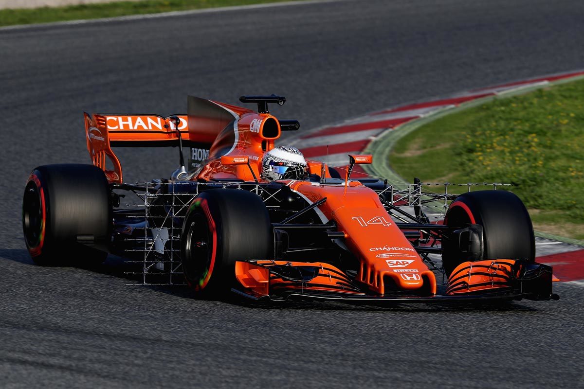 法拉利翻盘迈凯伦，阿隆索扛起全队