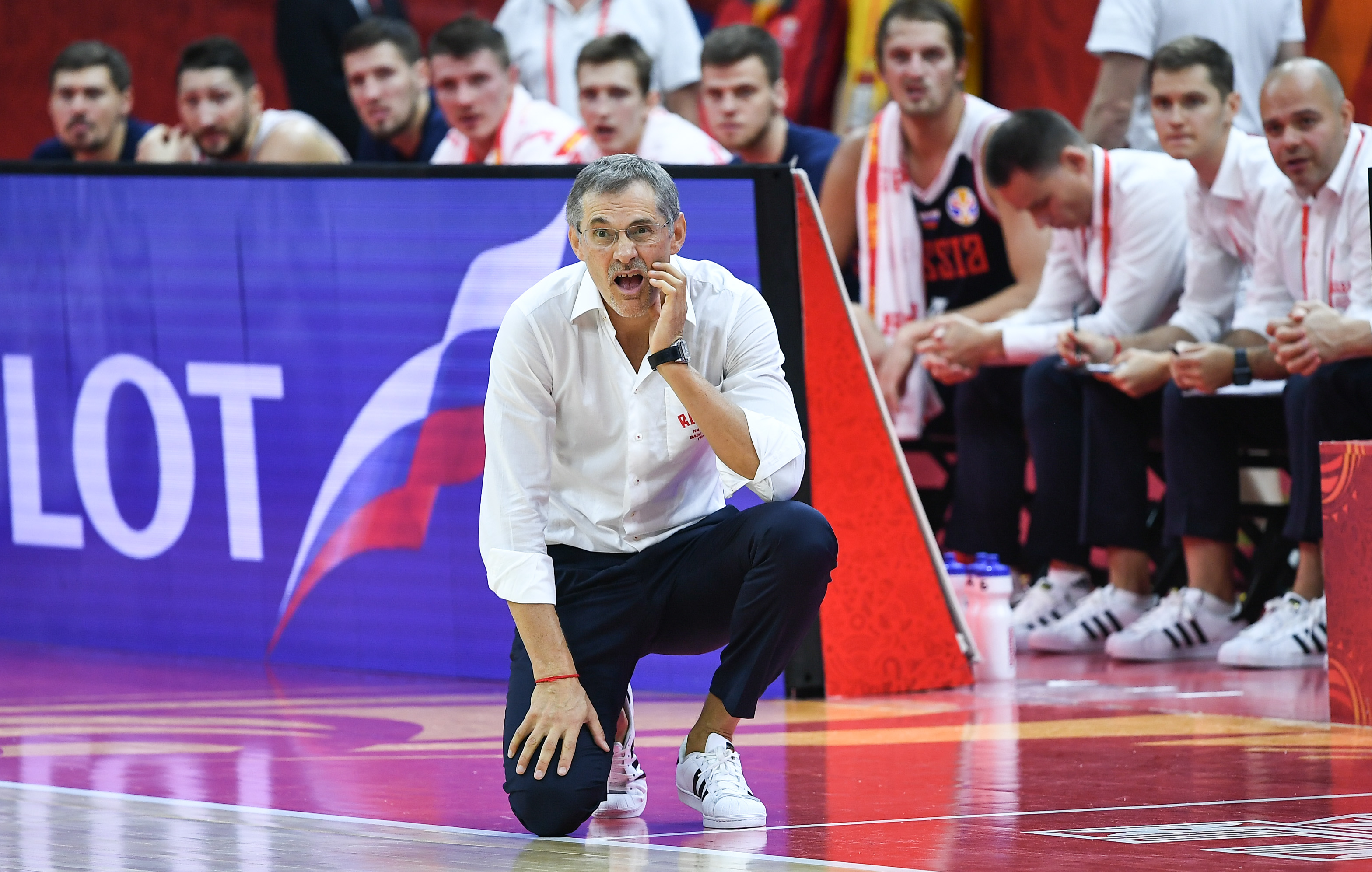 葡萄牙队险胜波兰队，波尔刷新纪录的简单介绍