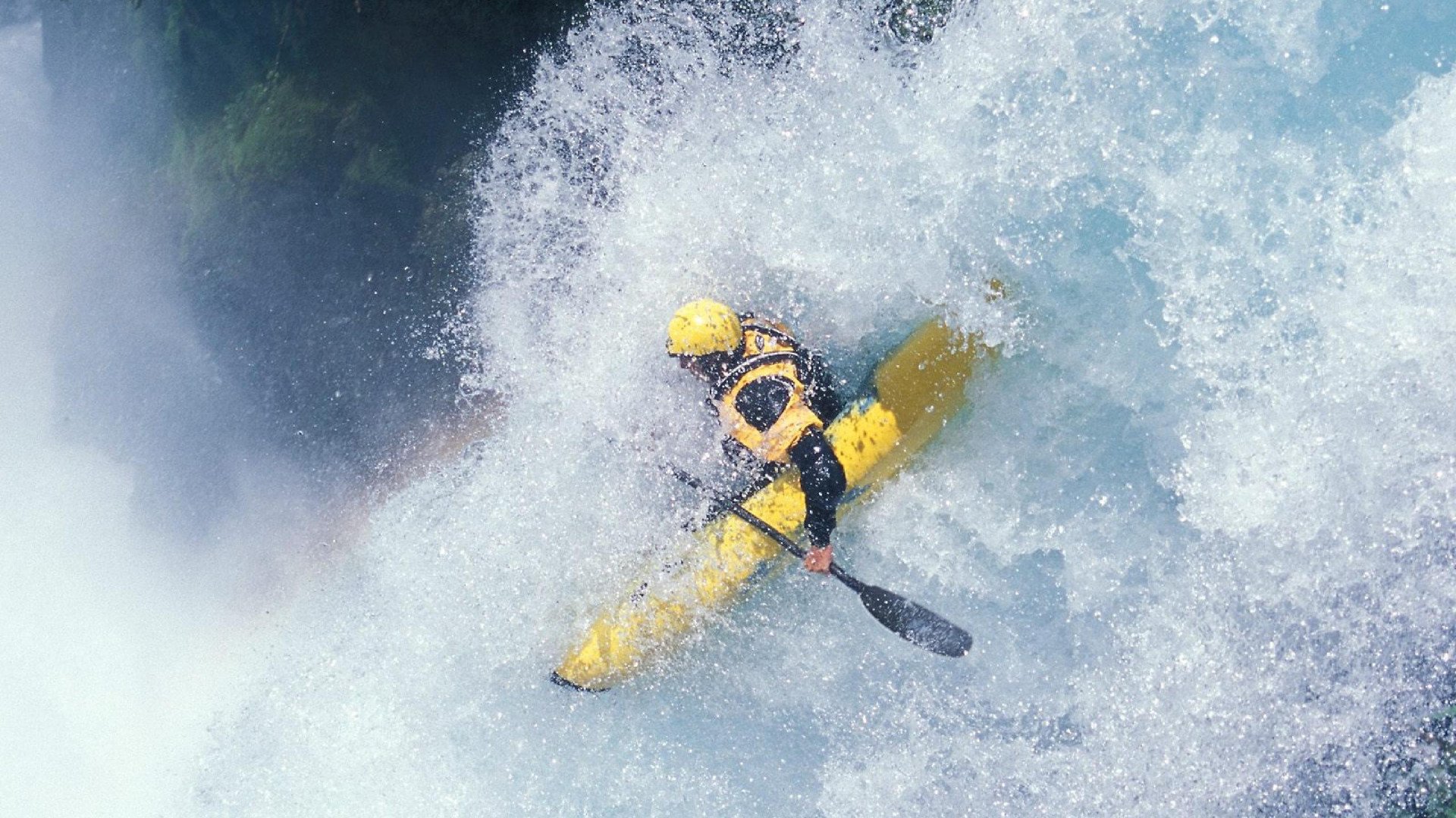 维尼修斯爆发！冰岛式坚韧粉碎厄瓜多尔，足球世界再无不可能
