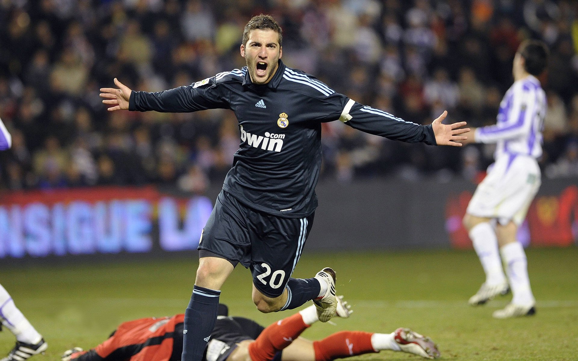 切特·霍姆格伦，从伤愈新星到关键先生，奇才加时鏖战力克骑士